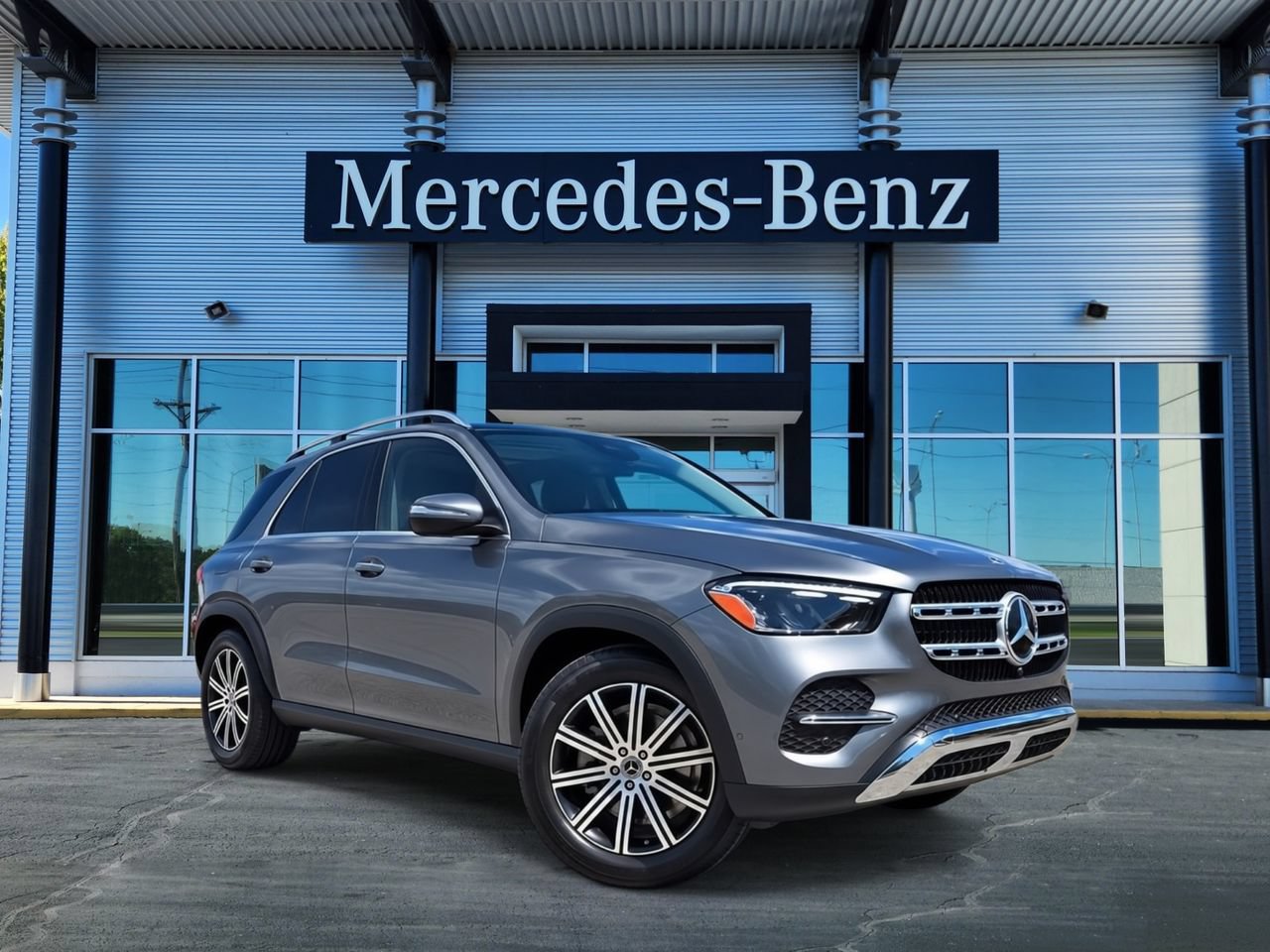 New 2026 Mercedes-Benz GLE 350 4MATIC image 1