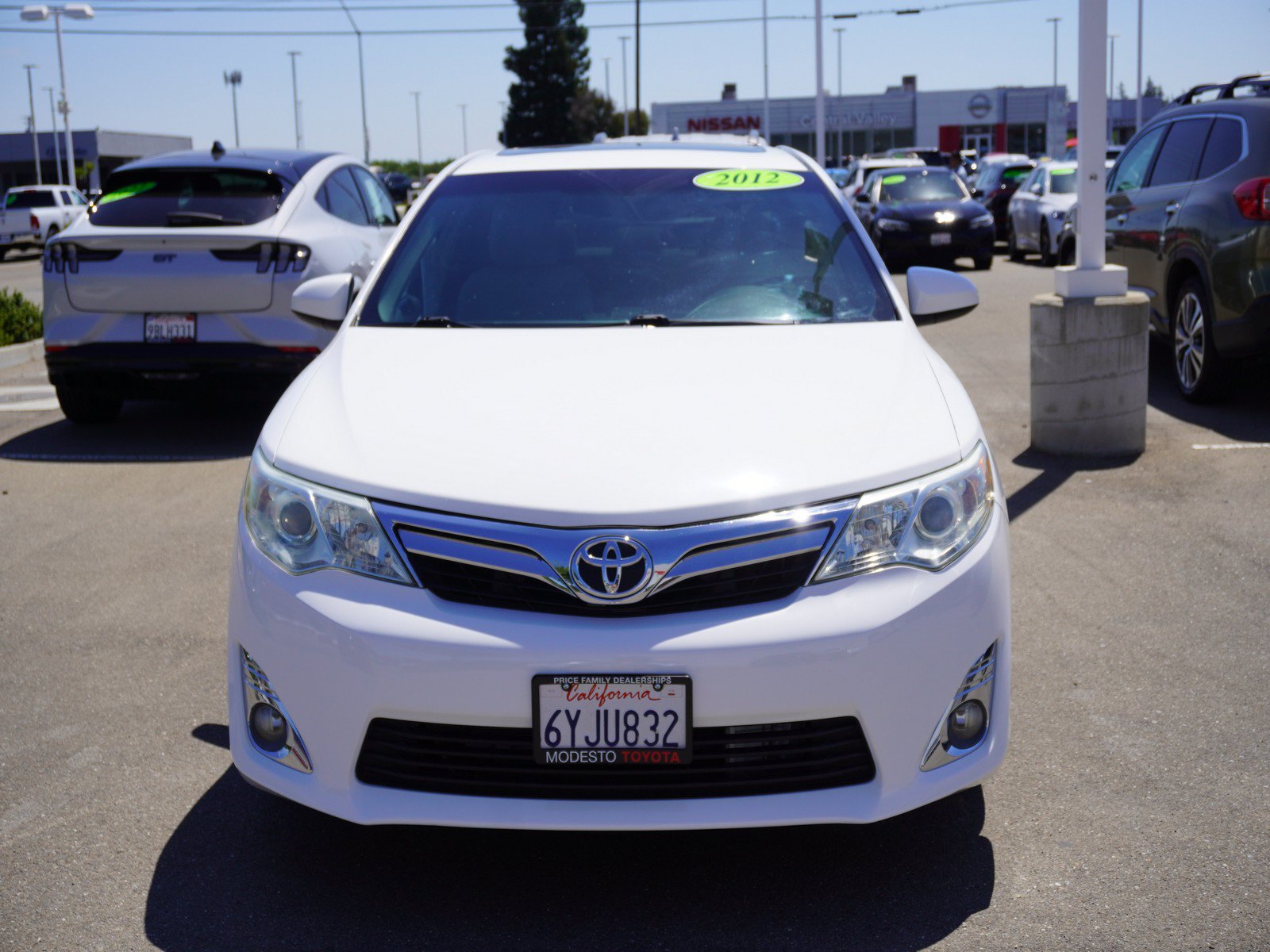Used 2012 Toyota Camry XLE FWD image 4