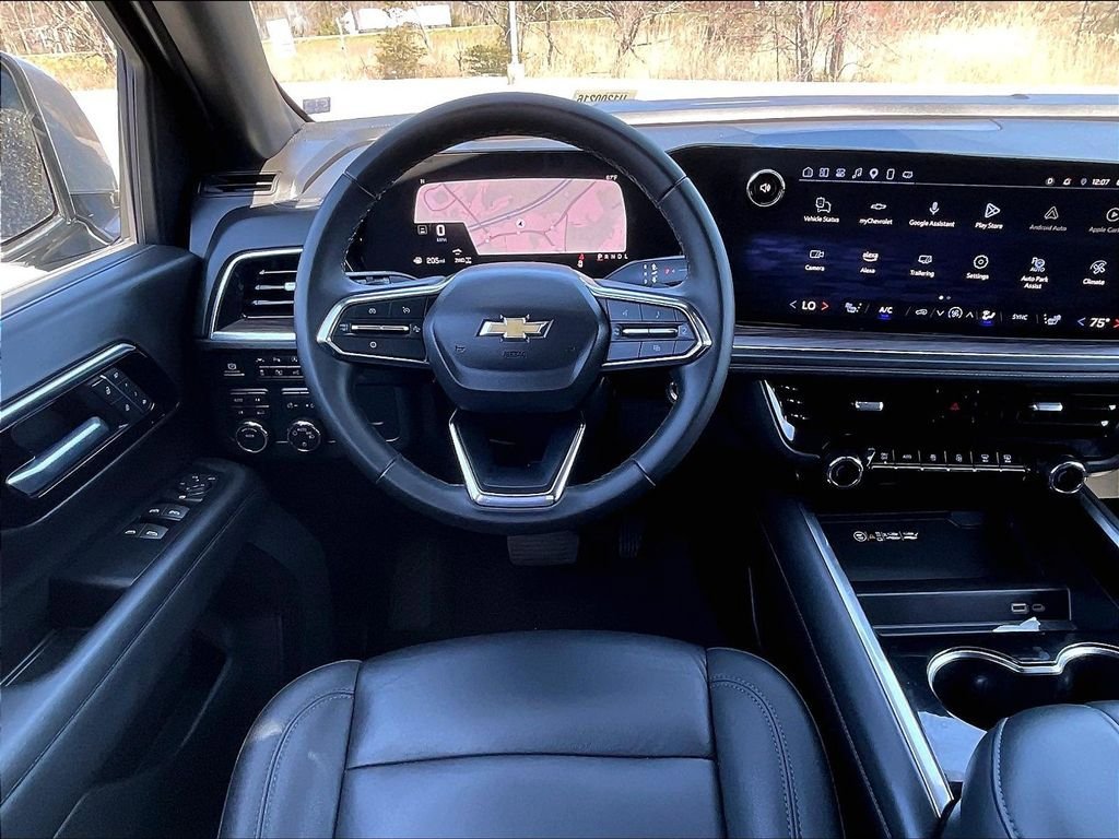 Used 2025 Chevrolet Tahoe LT AWD/4WD image 18