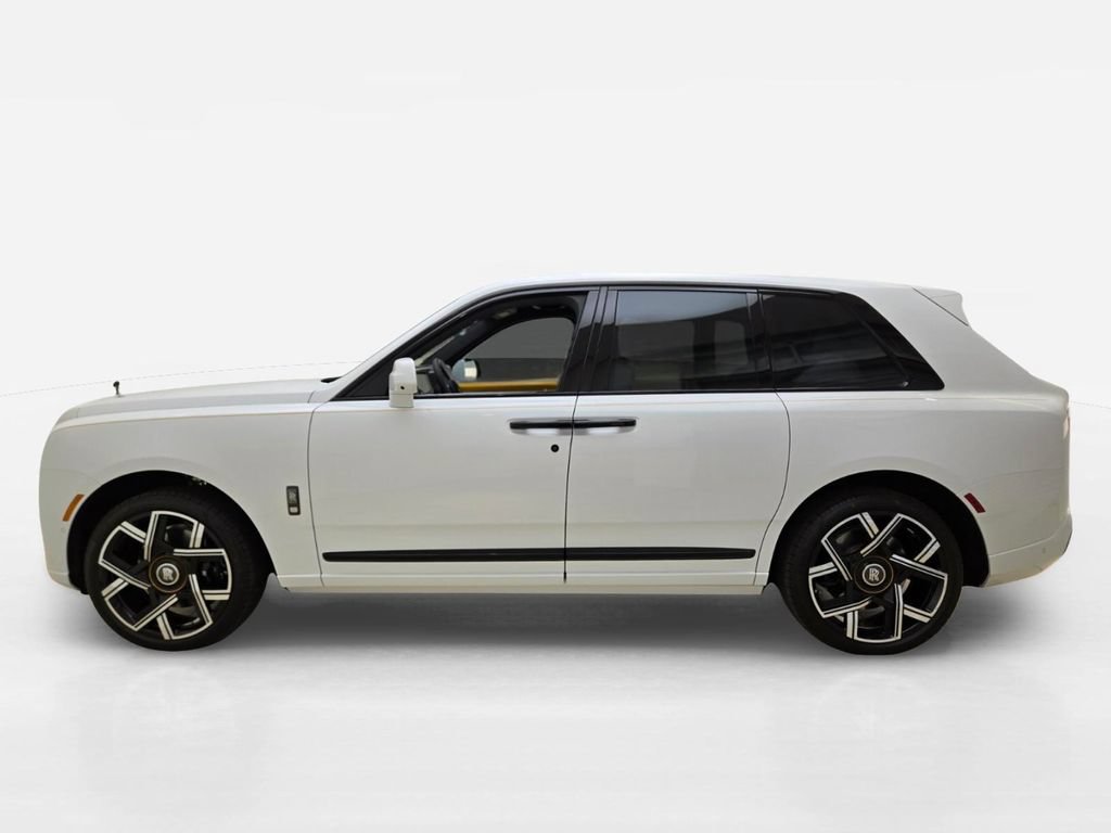 New 2027 Rolls-Royce Cullinan Black Badge AWD/4WD image 3