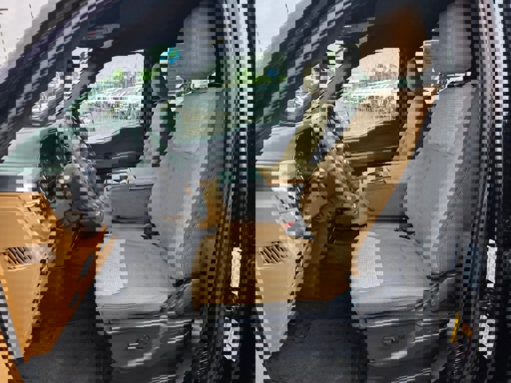 Used 2023 Ford F150 XLT image 7