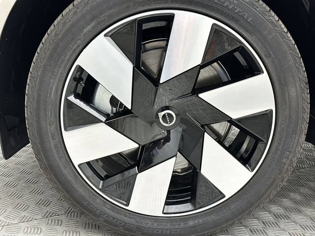 Used 2025 Volvo XC60 T8 Plus w/ Protection Package Premier AWD/4WD image 10