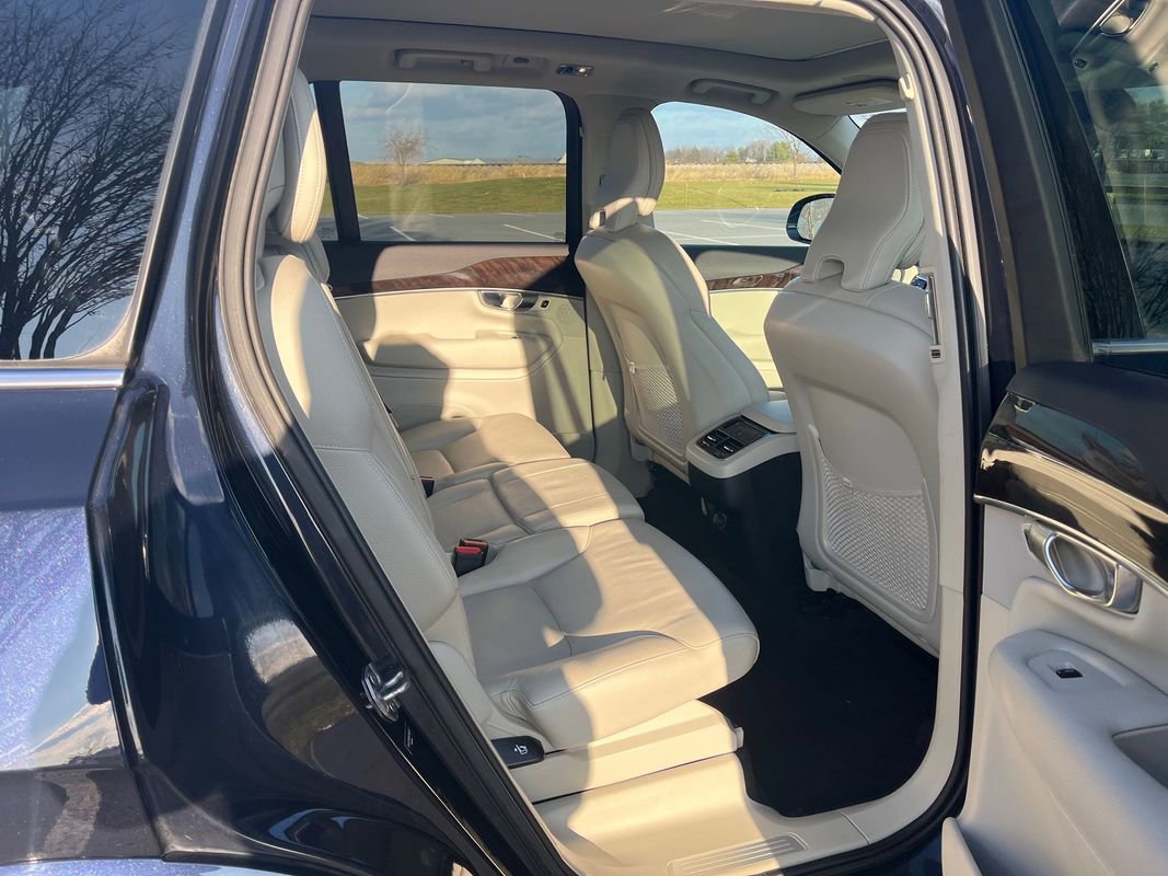 Used 2019 Volvo XC90 T6 Momentum w/ Advanced Package image 25