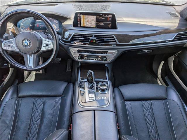 Used 2022 BMW M760i xDrive w/ Luxury Rear Seating Package AWD/4WD image 15