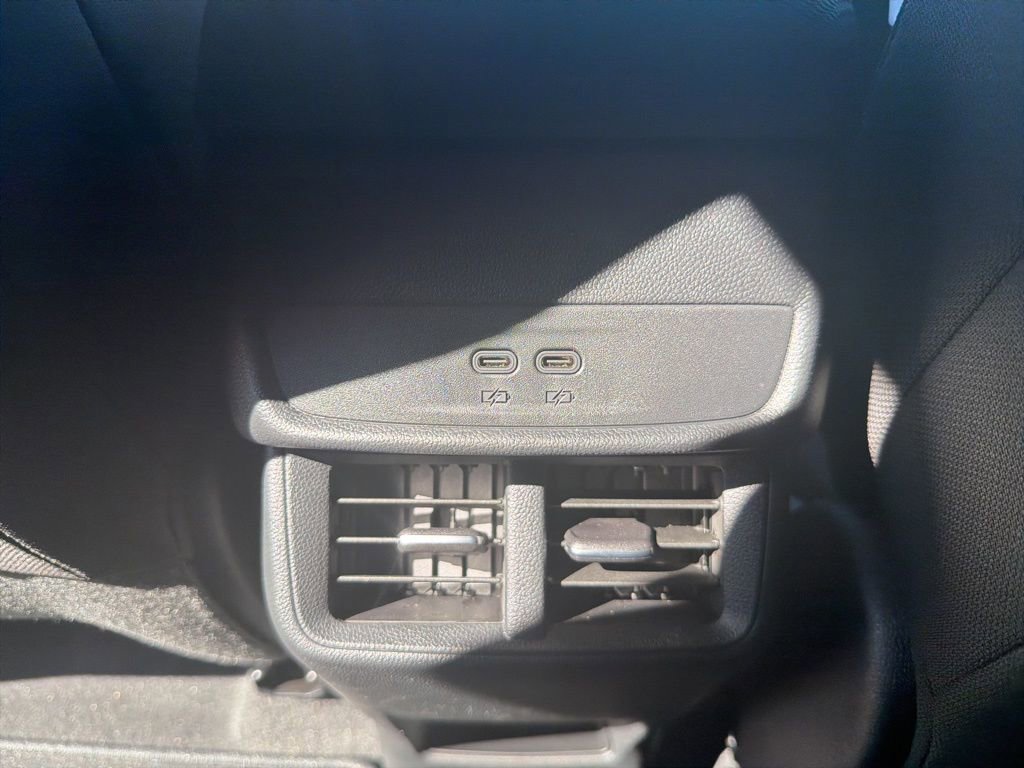 New 2026 Chevrolet Equinox LT w/ Safety and Technology Package image 41