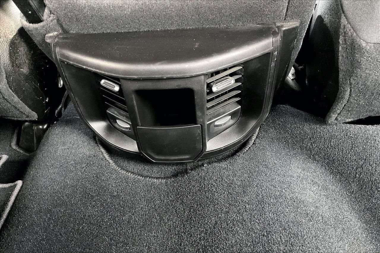 Used 2025 RAM 2500 Big Horn AWD/4WD image 16