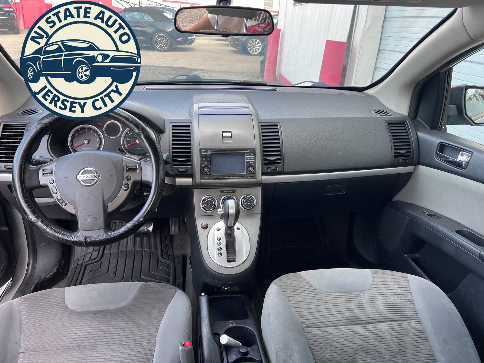 Used 2011 Nissan Sentra 2.0 SR FWD image 3