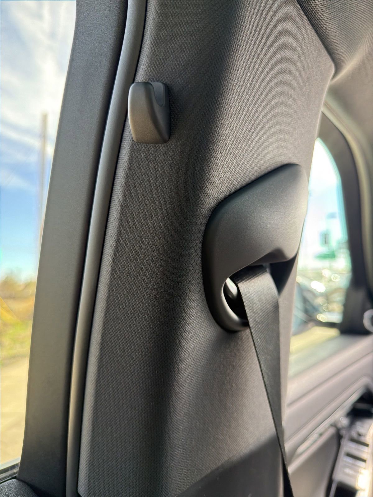 Used 2023 Land Rover Range Rover Evoque R-Dynamic SE image 81