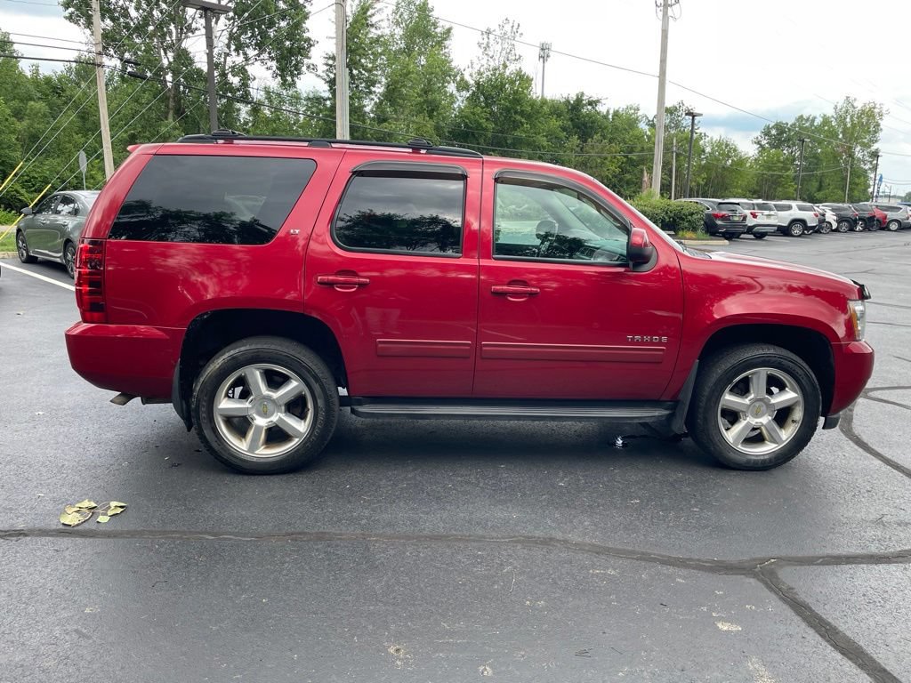 Used 2012 Chevrolet Tahoe LT w/ Luxury Package AWD/4WD image 8
