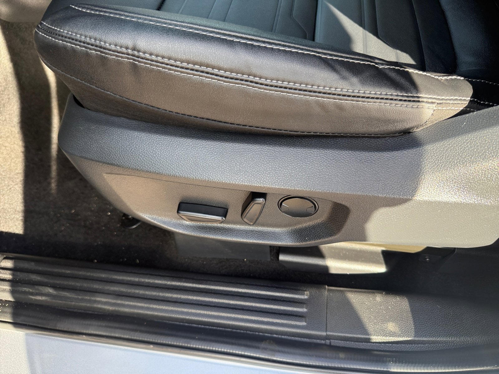 Used 2024 Ford Ranger Lariat w/ FX4 Off-Road Package image 15