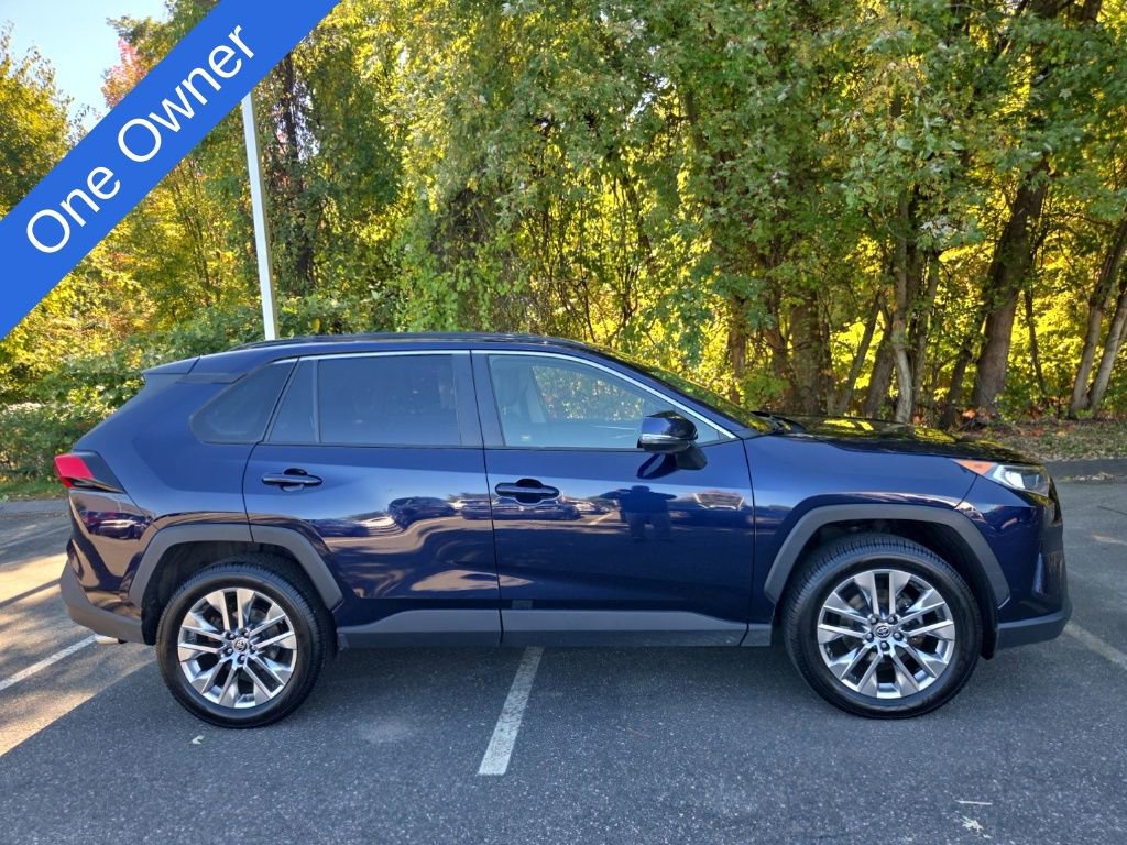 Used 2019 Toyota RAV4 XLE Premium image 1