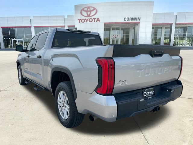 Used 2022 Toyota Tundra SR5 w/ SR5 Convenience Package AWD/4WD image 3