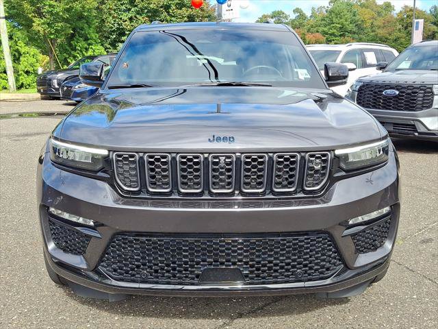 Certified 2024 Jeep Grand Cherokee Summit AWD/4WD image 8