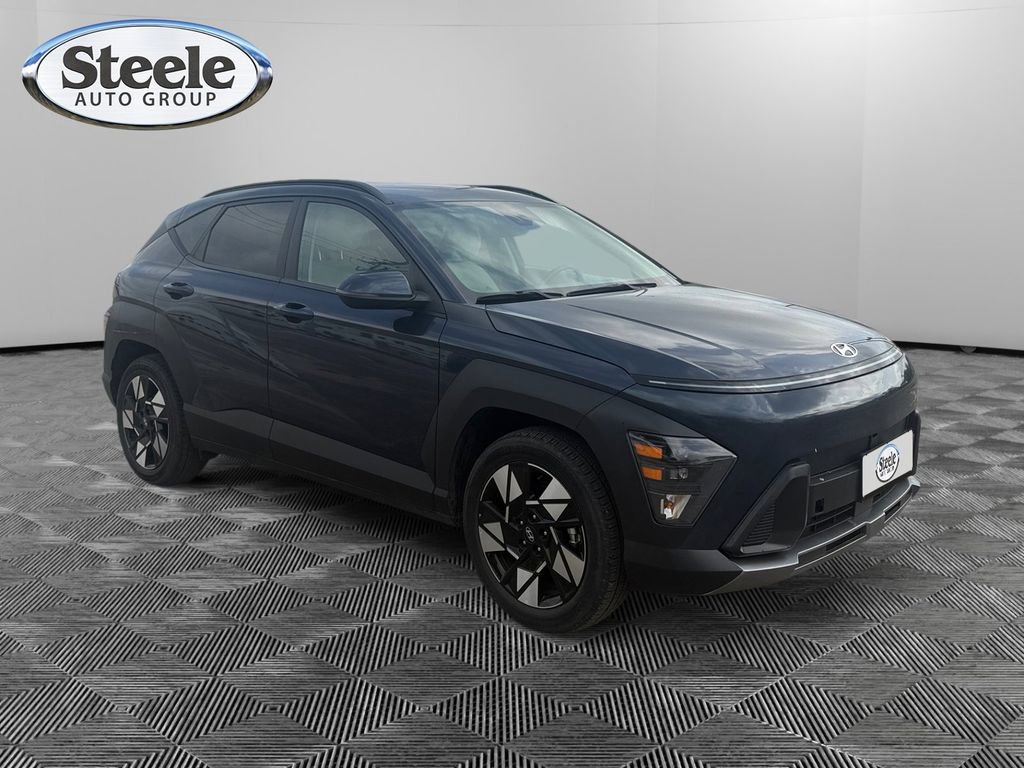 Used 2025 Hyundai Kona SEL image 7