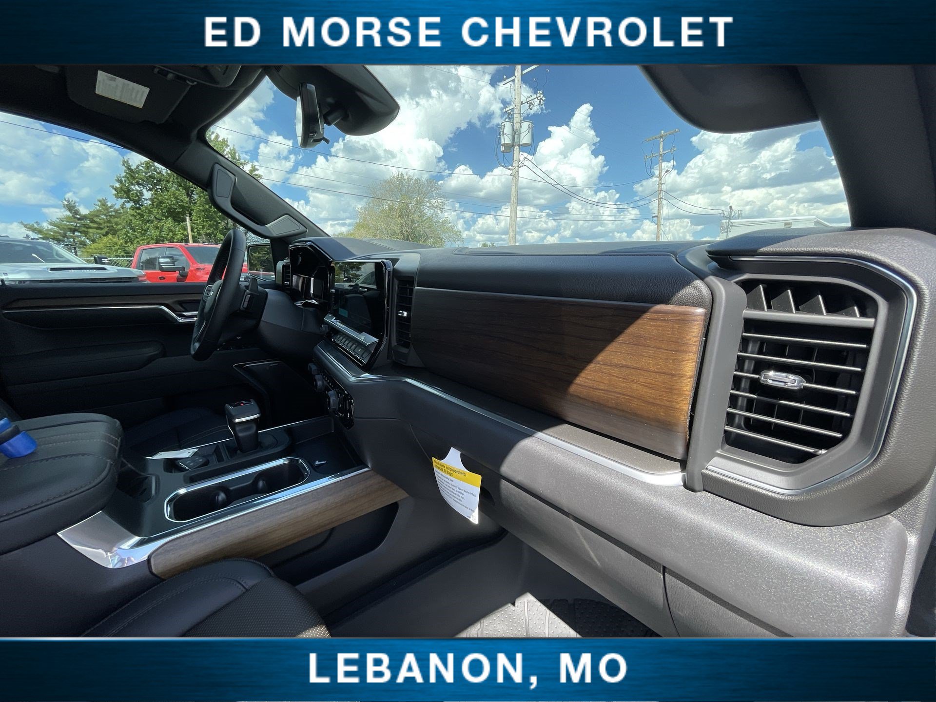 New 2026 Chevrolet Silverado 1500 High Country w/ High Country Premium Package AWD/4WD image 28