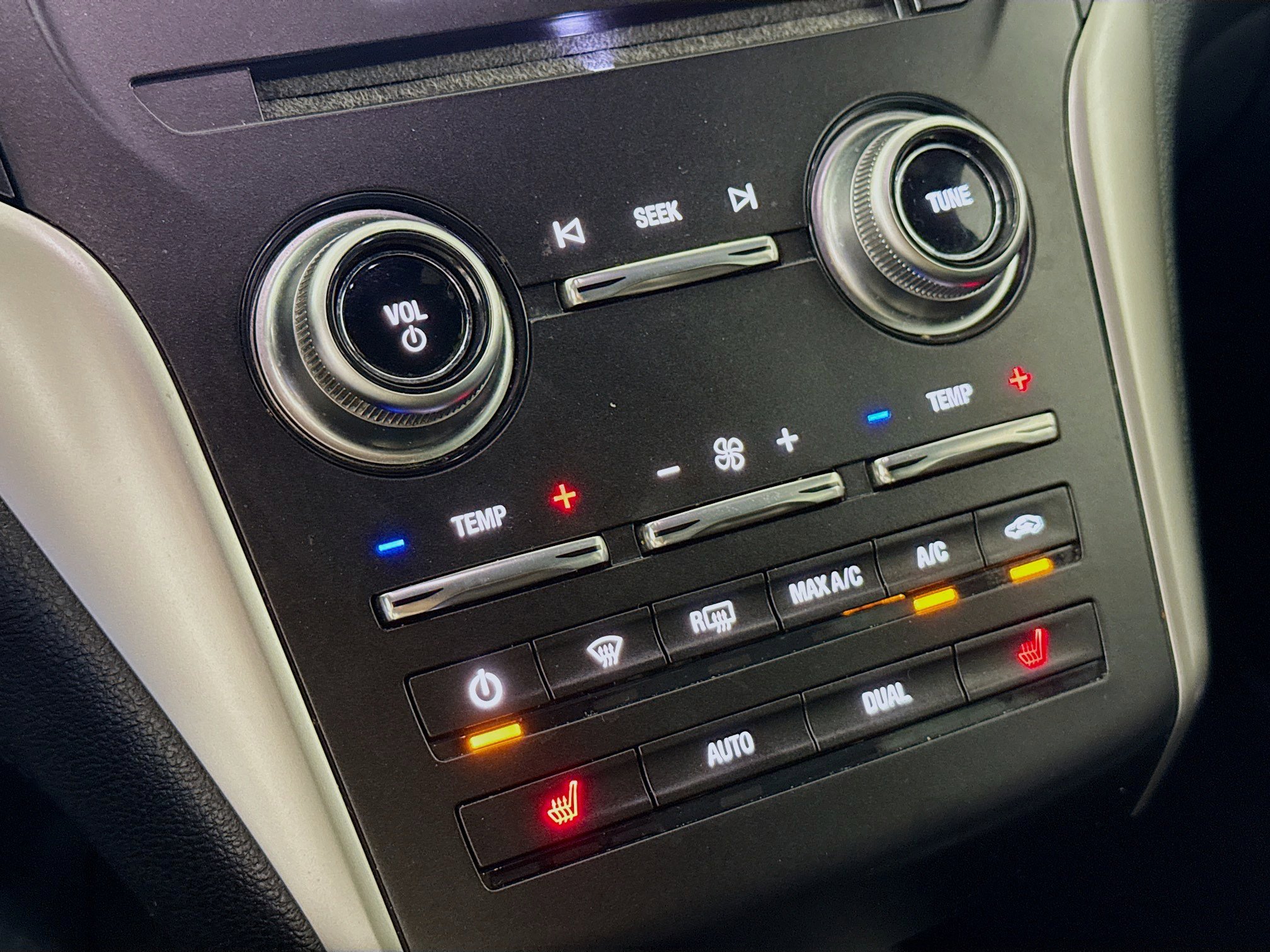 Used 2019 Lincoln MKC Select w/ Select Plus Package image 19