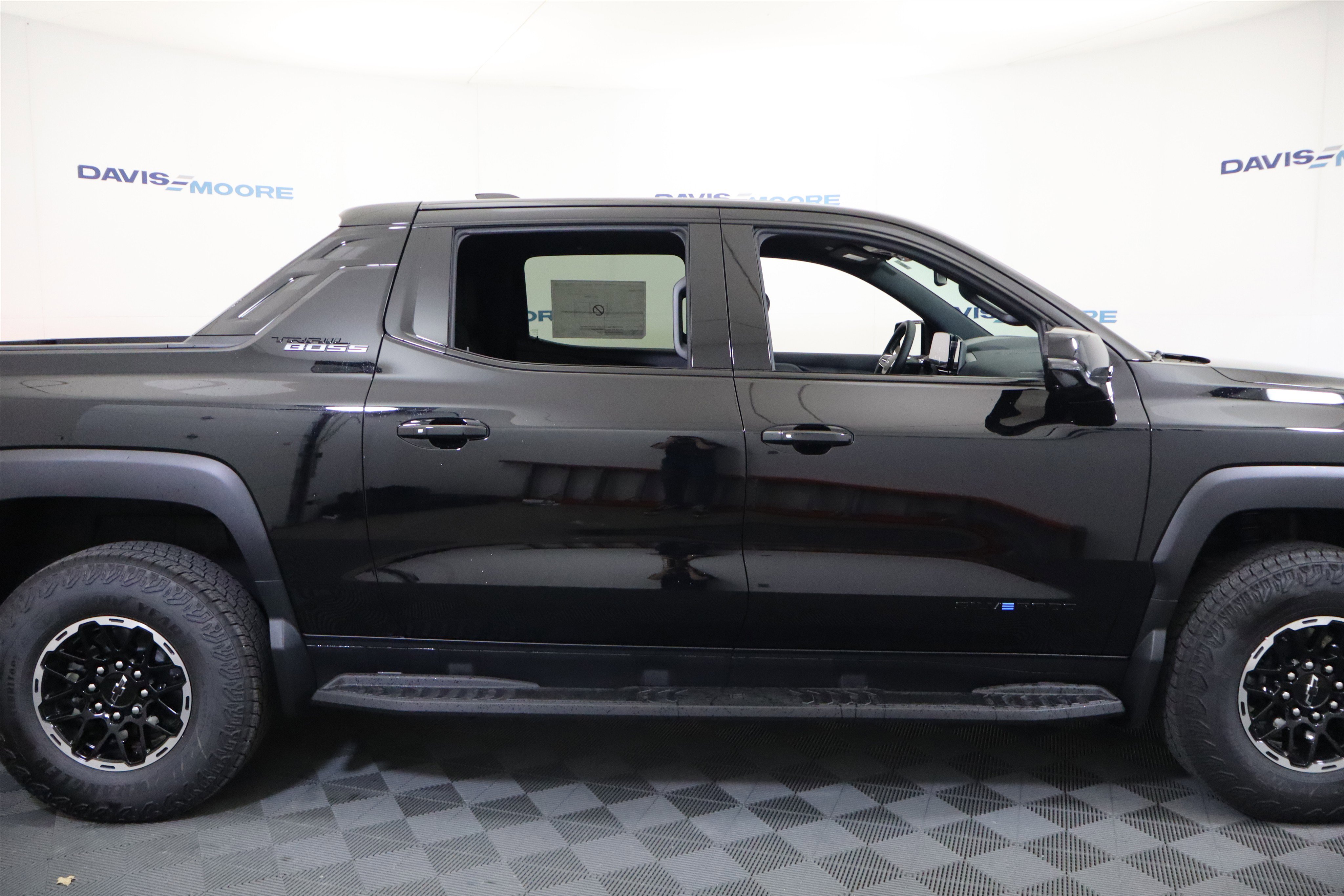 New 2026 Chevrolet Silverado EV Trail Boss w/ Plus Package image 4