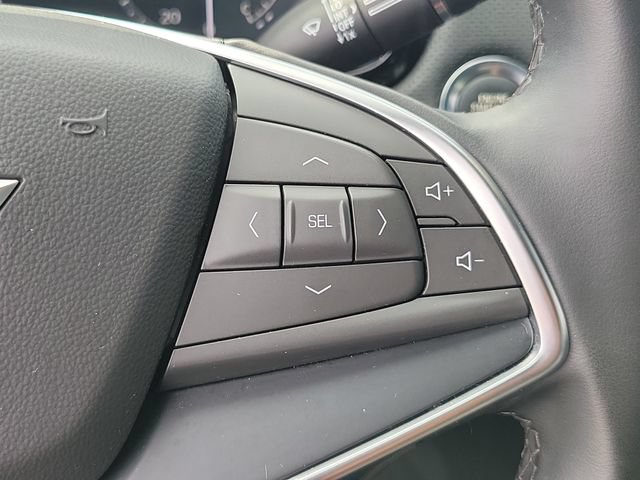 Certified 2024 Cadillac XT5 Luxury w/ LPO, Floor Liner Package AWD/4WD image 18