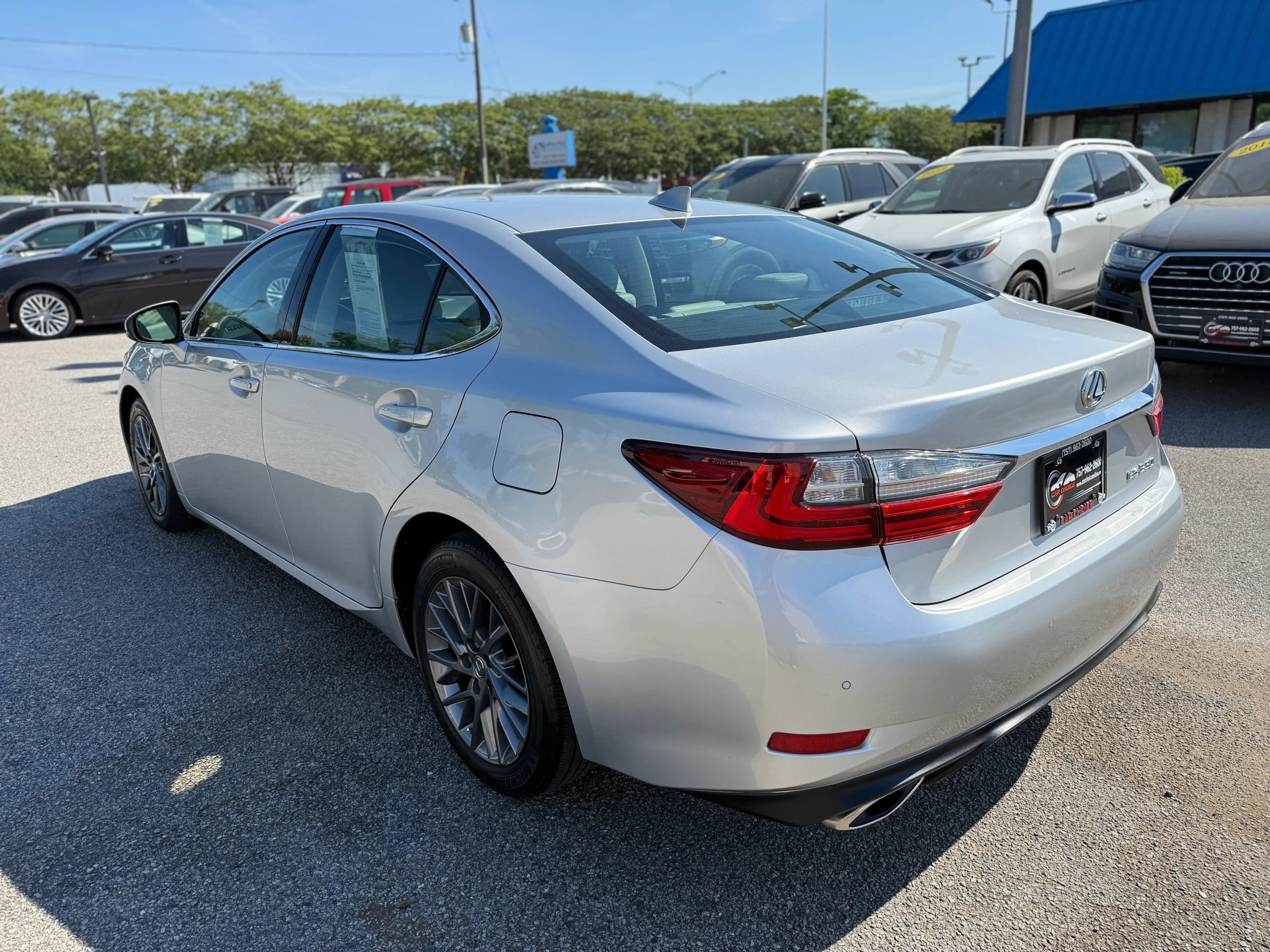 Used 2018 Lexus ES 350 w/ Navigation System Package image 9