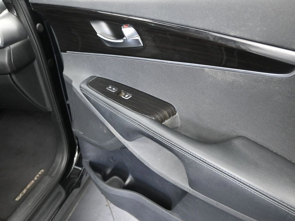 Used 2019 Kia Sorento EX w/ EX Touring Package image 25