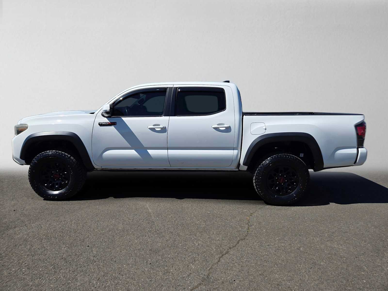 Used 2019 Toyota Tacoma TRD Pro AWD/4WD image 7
