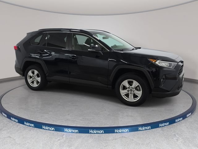 Used 2019 Toyota RAV4 XLE w/ Convenience Package AWD/4WD image 4