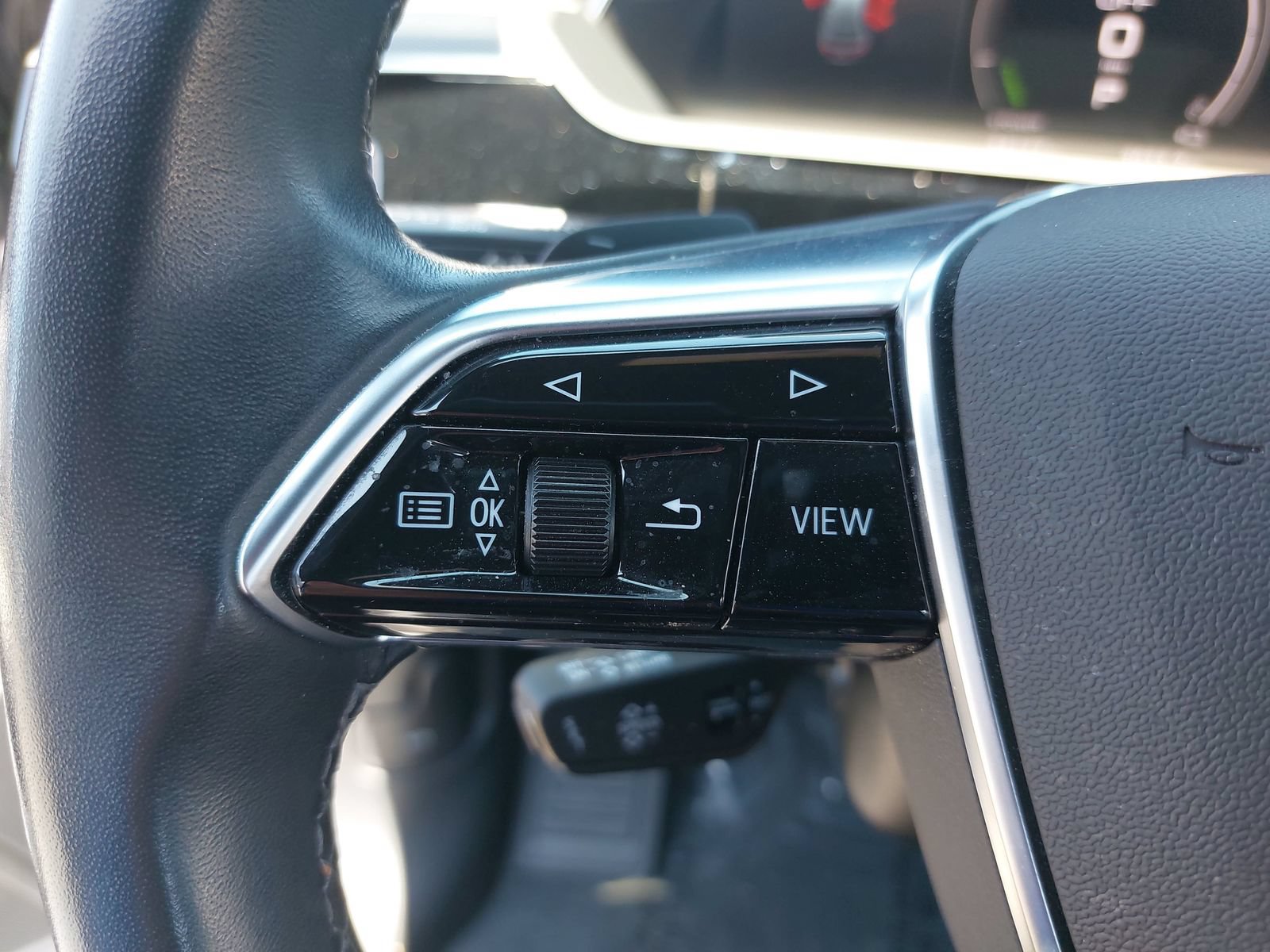 Used 2024 Audi Q8 e-tron Prestige w/ Prestige Package AWD/4WD image 17