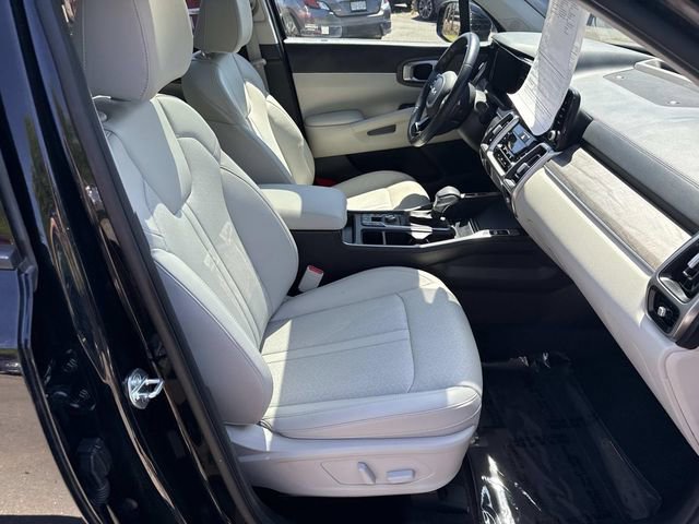 Used 2023 Kia Sorento X-Line EX AWD/4WD image 9