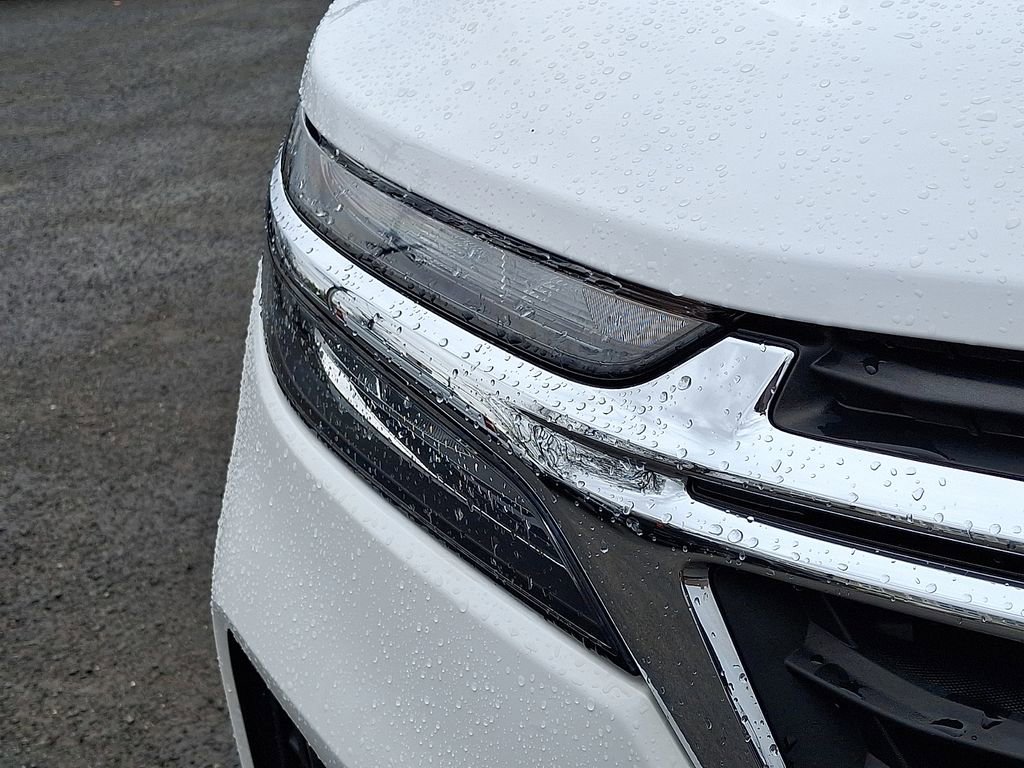 Certified 2023 Chevrolet Equinox LS w/ LPO, Floor Liner Package image 36