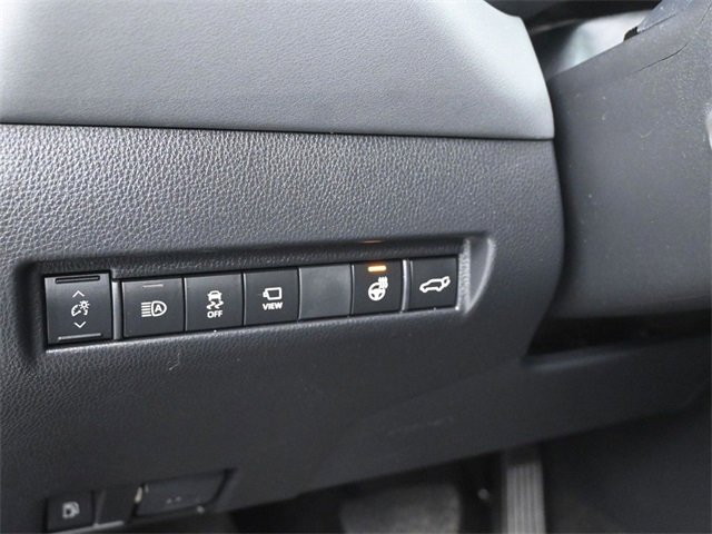 Used 2022 Toyota Venza Limited w/ Advanced Technology Package image 21