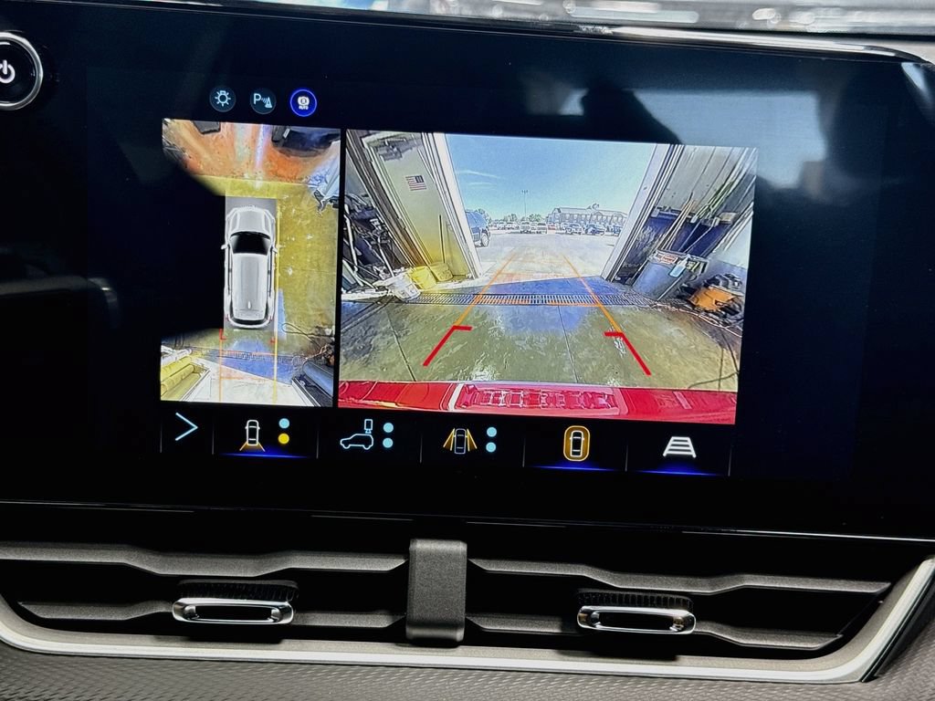 New 2027 Chevrolet Equinox LT w/ Safety and Technology Package FWD image 14