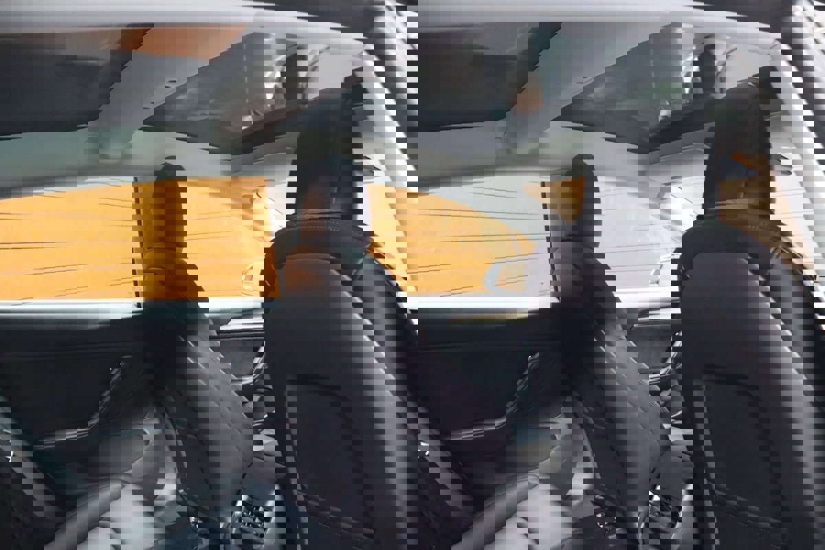 Used 2023 Tesla Model 3 Standard Range image 60