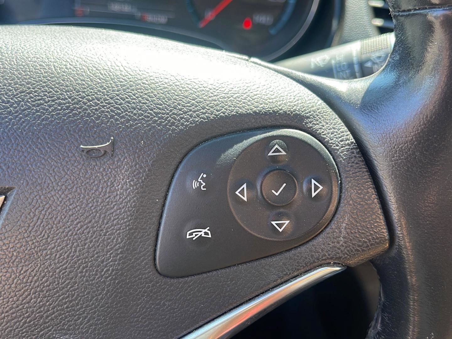 Used 2014 Chevrolet Impala LTZ image 16