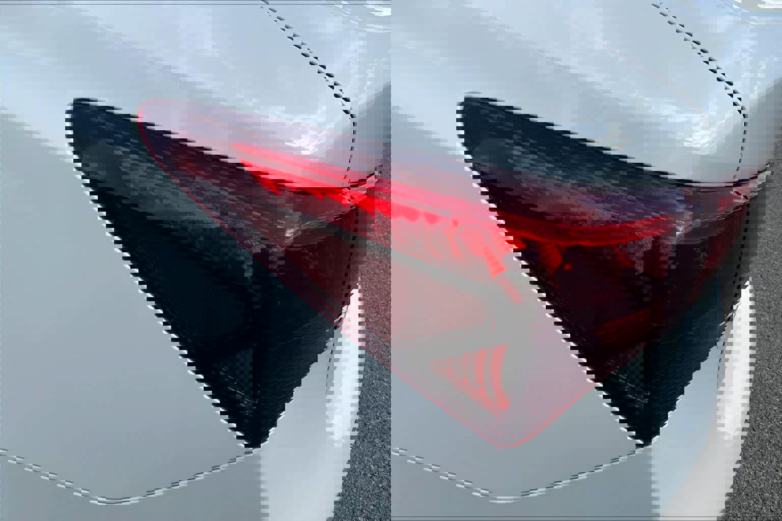 Used 2015 Acura TLX FWD image 28