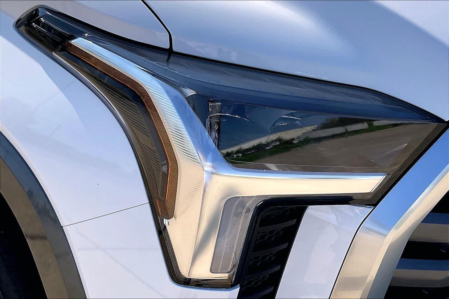 New 2026 Toyota Tundra Limited AWD/4WD image 13