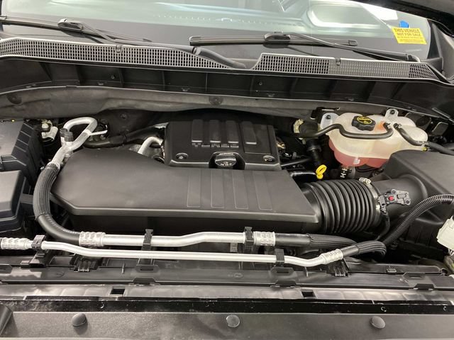 Used 2024 Chevrolet Silverado 1500 LT AWD/4WD image 30