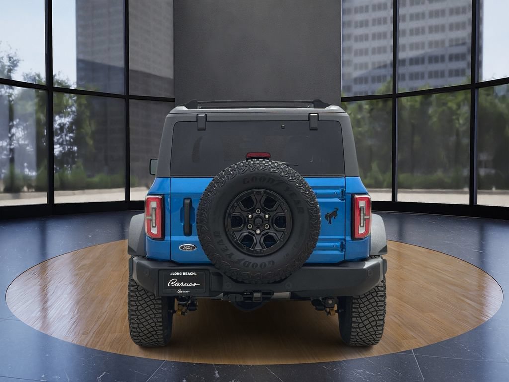 Certified 2022 Ford Bronco Wildtrak AWD/4WD image 4