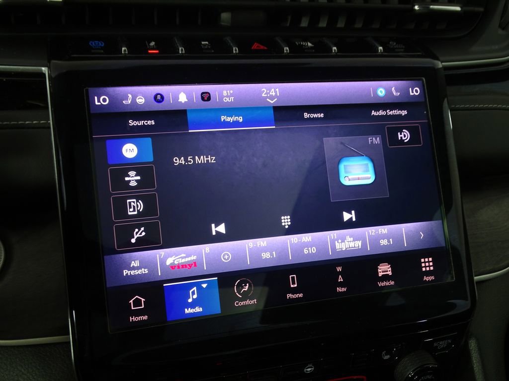 Used 2023 Jeep Grand Cherokee 4WD 4xe image 35