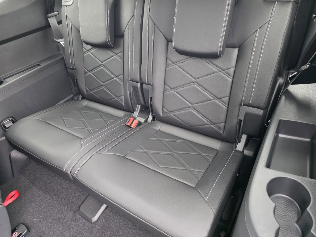 New 2026 Volkswagen Atlas SE FWD image 24