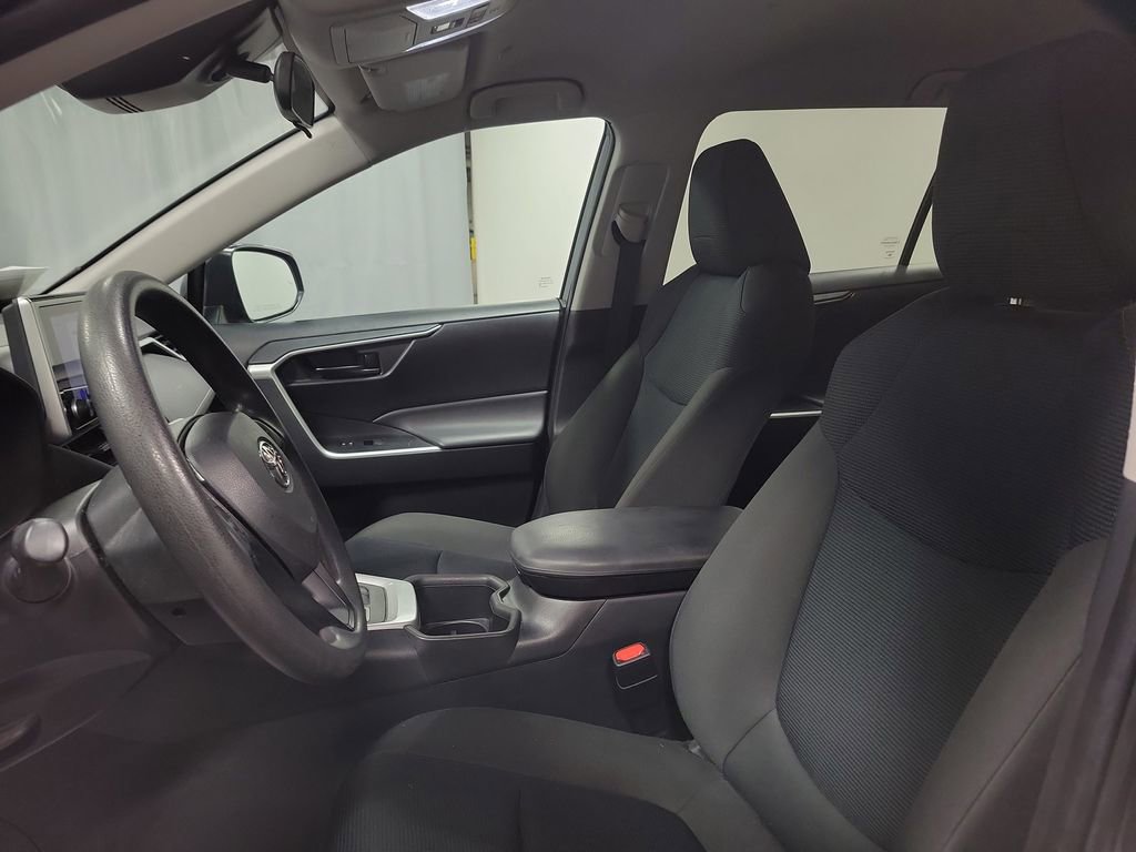 Used 2023 Toyota RAV4 LE image 12