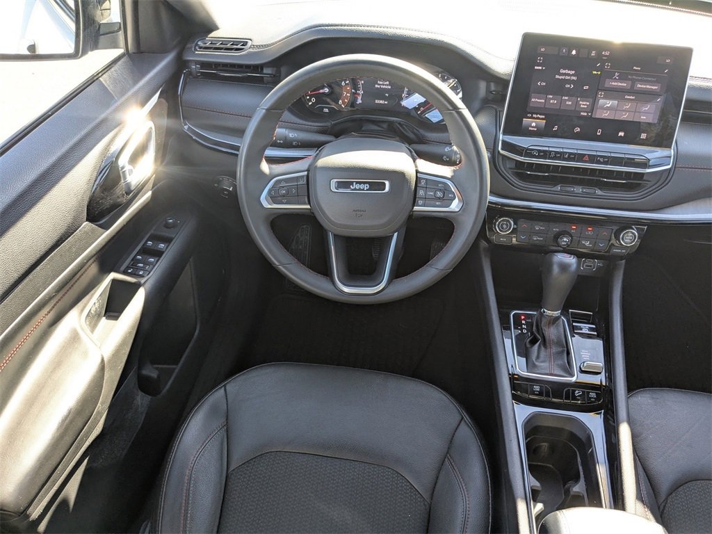 Used 2024 Jeep Compass Trailhawk image 17