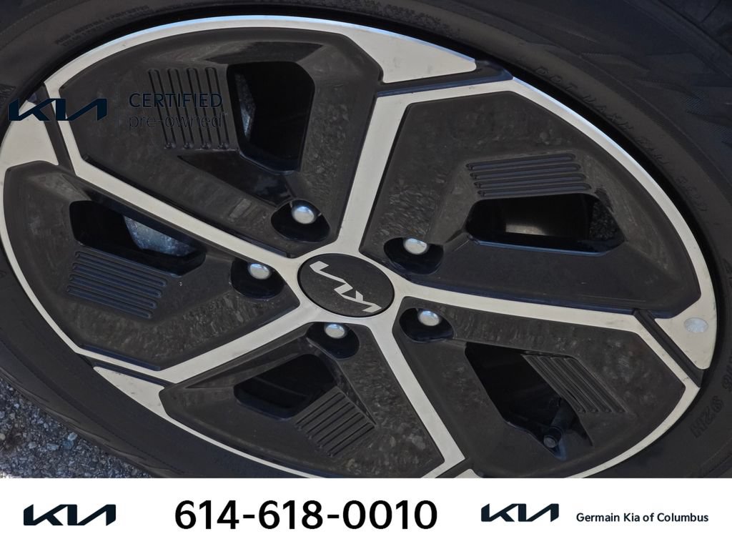 Certified 2024 Kia Niro LX FWD image 12