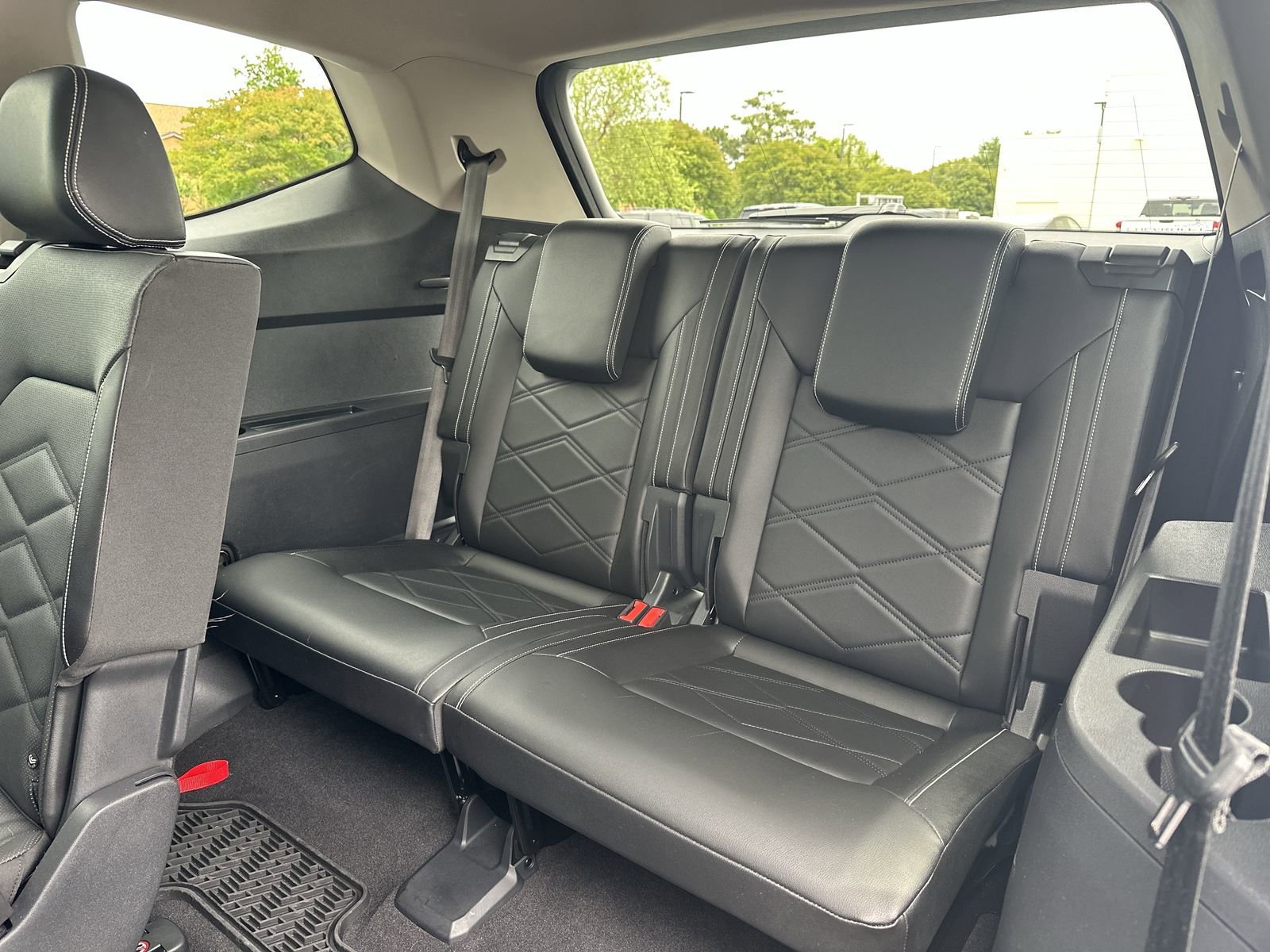Used 2024 Volkswagen Atlas SE FWD image 32