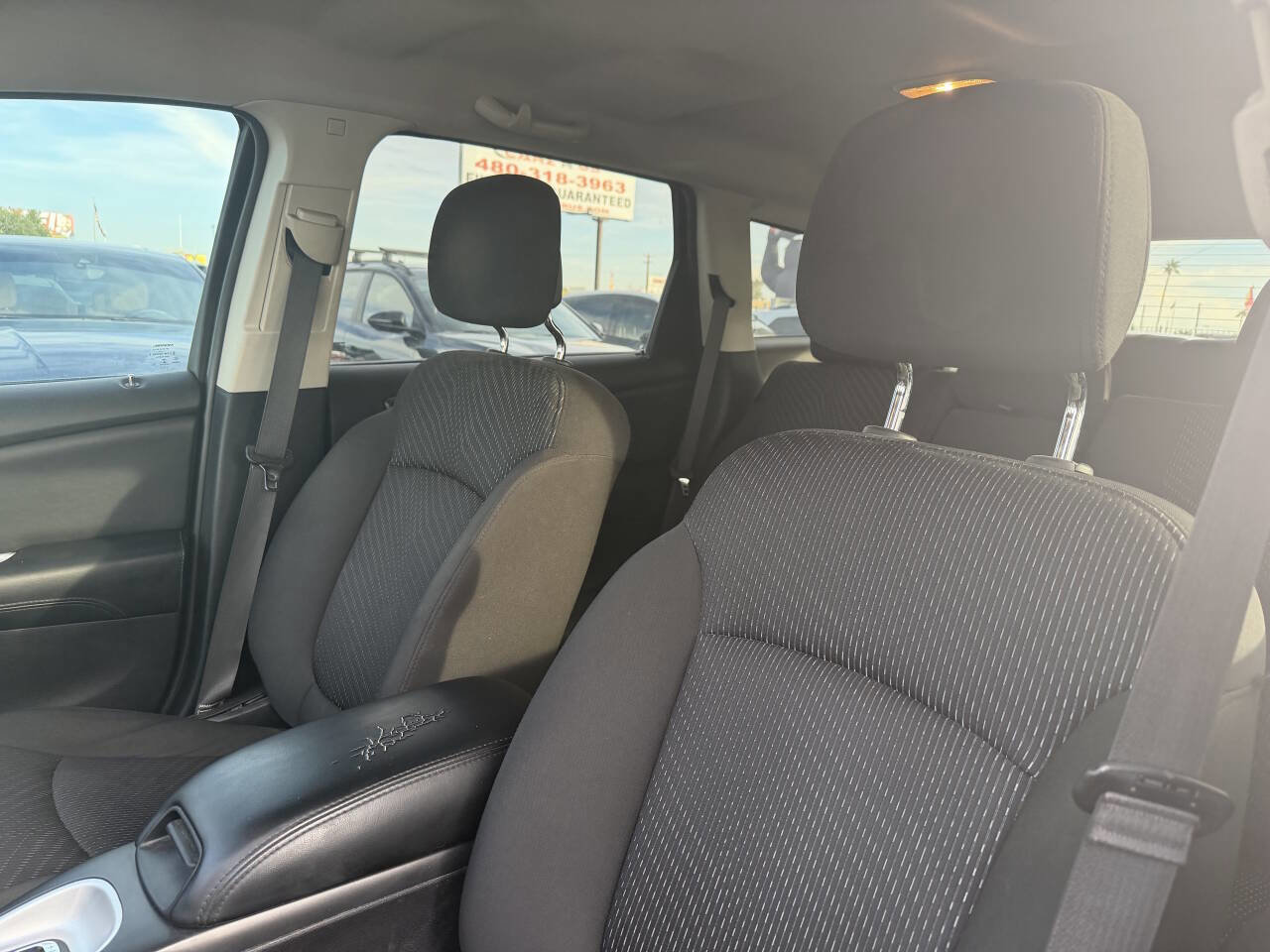 Used 2018 Dodge Journey SE image 24