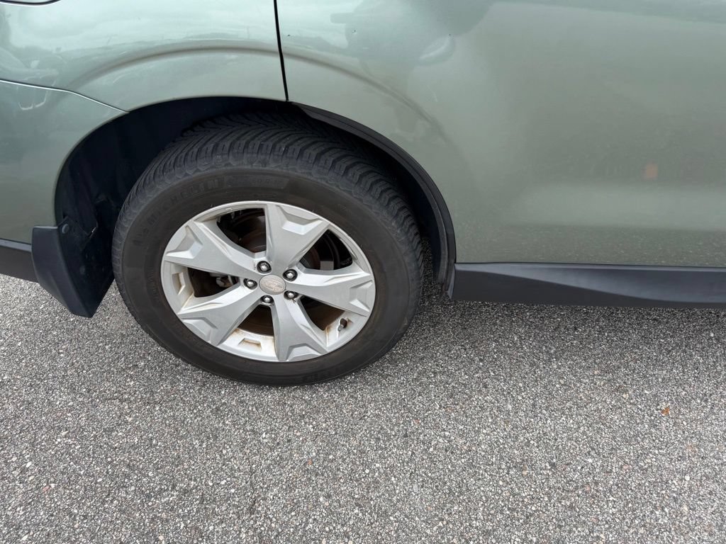 Used 2015 Subaru Forester 2.5i Limited w/ Popular Package #2 AWD/4WD image 5