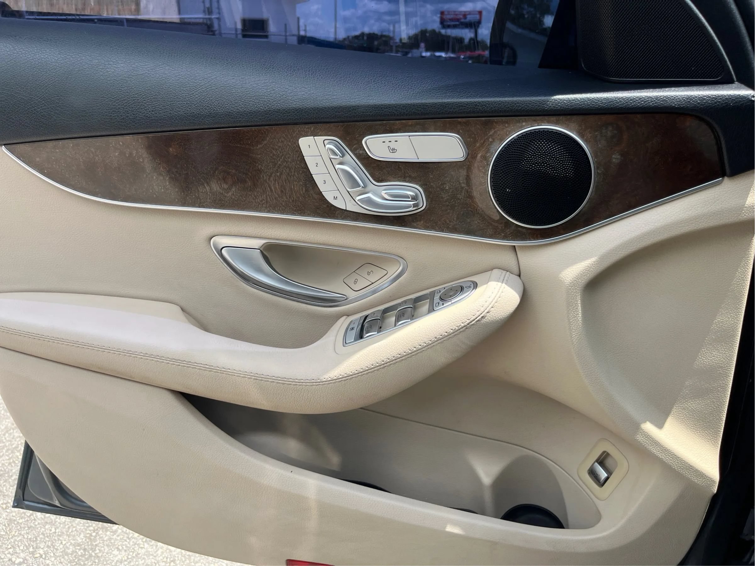 Used 2018 Mercedes-Benz C 300 Sedan image 19