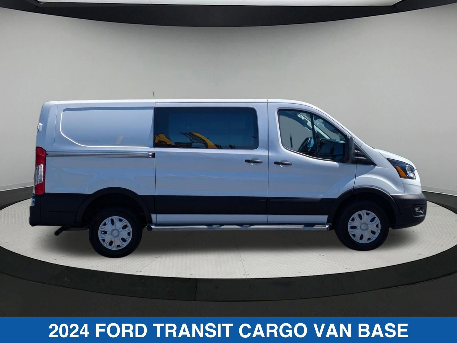 Used 2024 Ford Transit 250 Low Roof w/ Exterior Upgrade Package RWD image 2