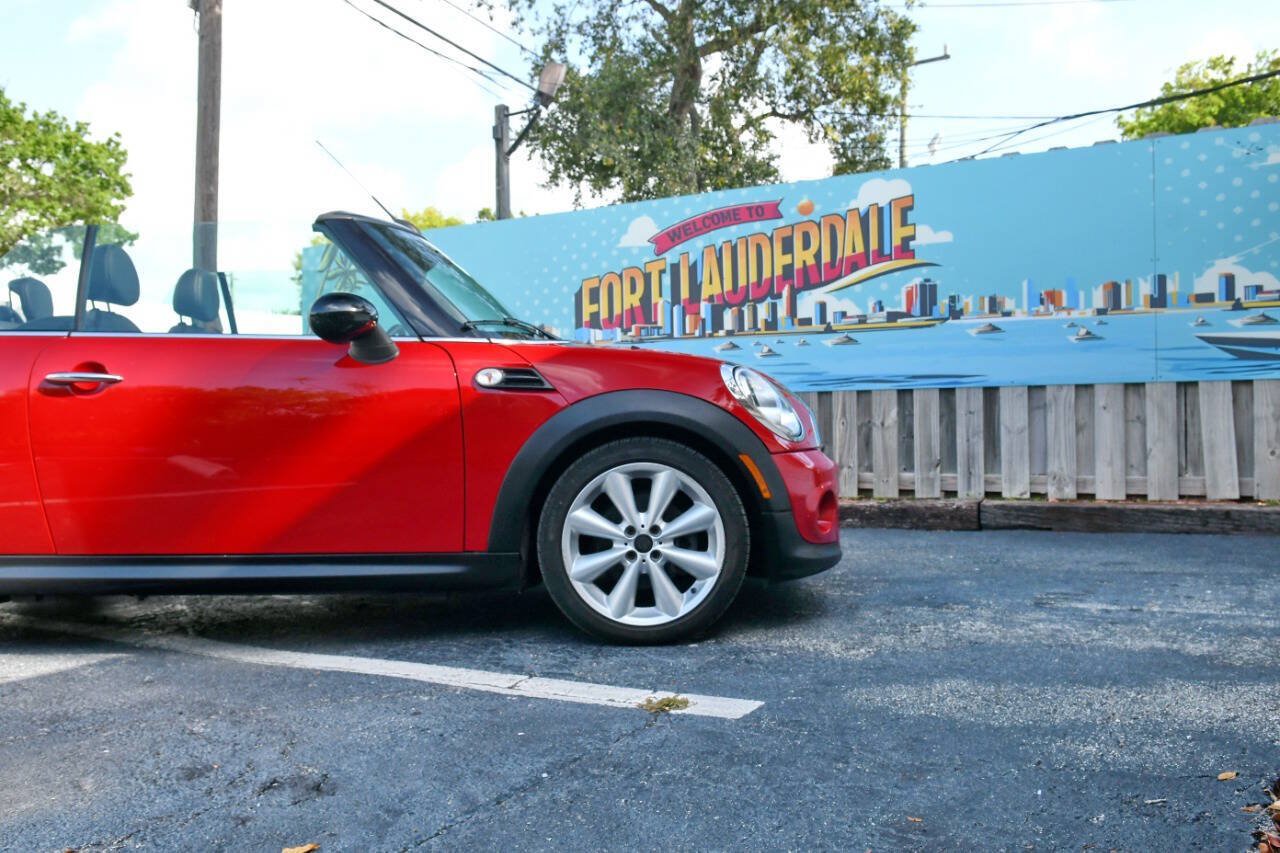 Used 2015 MINI Cooper Convertible w/ Sport Package FWD image 31