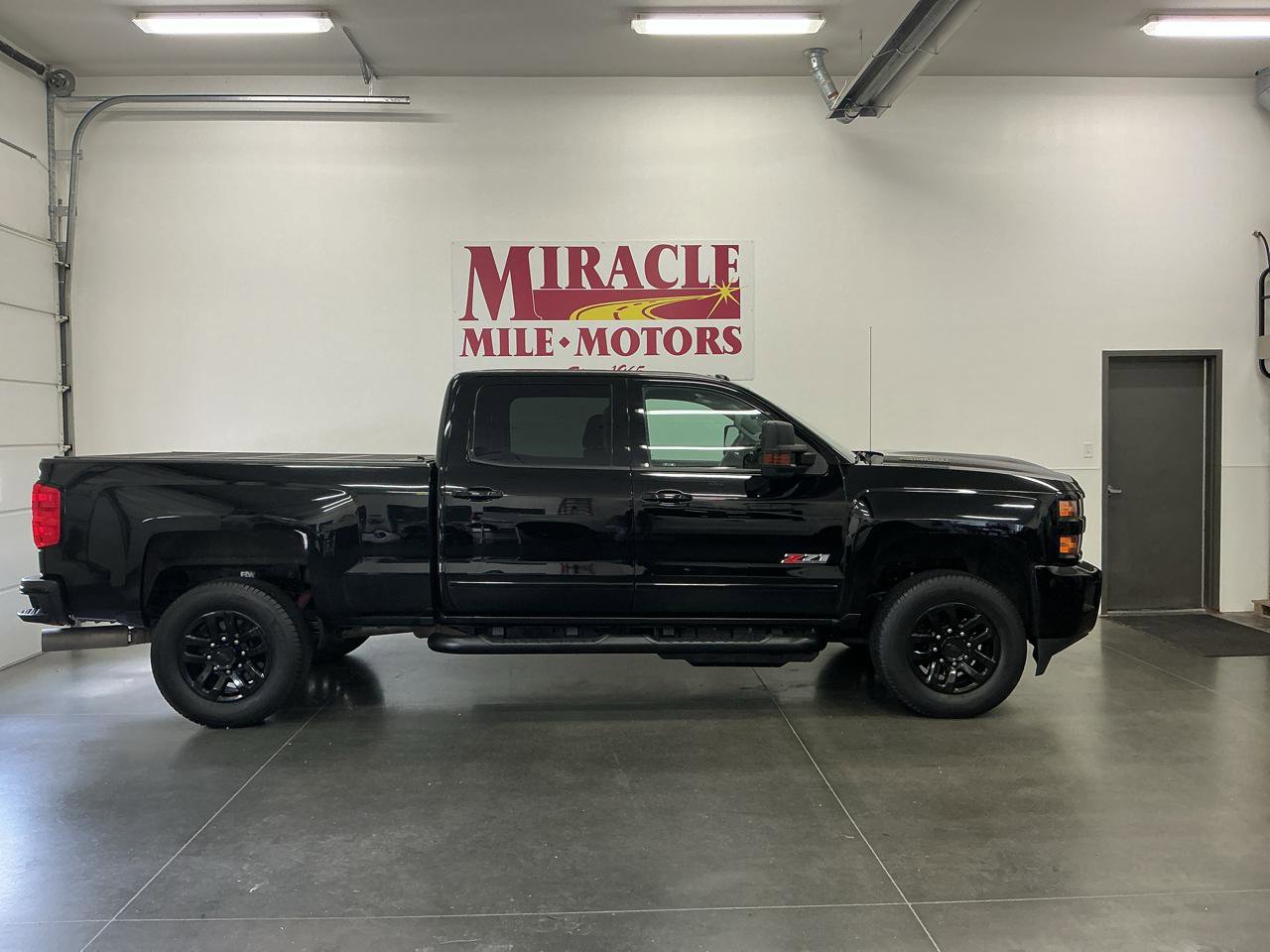 Used 2019 Chevrolet Silverado 2500 LTZ w/ Duramax Plus Package AWD/4WD image 6