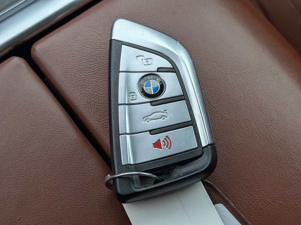 Used 2022 BMW X5 xDrive40i w/ M Sport Package image 27
